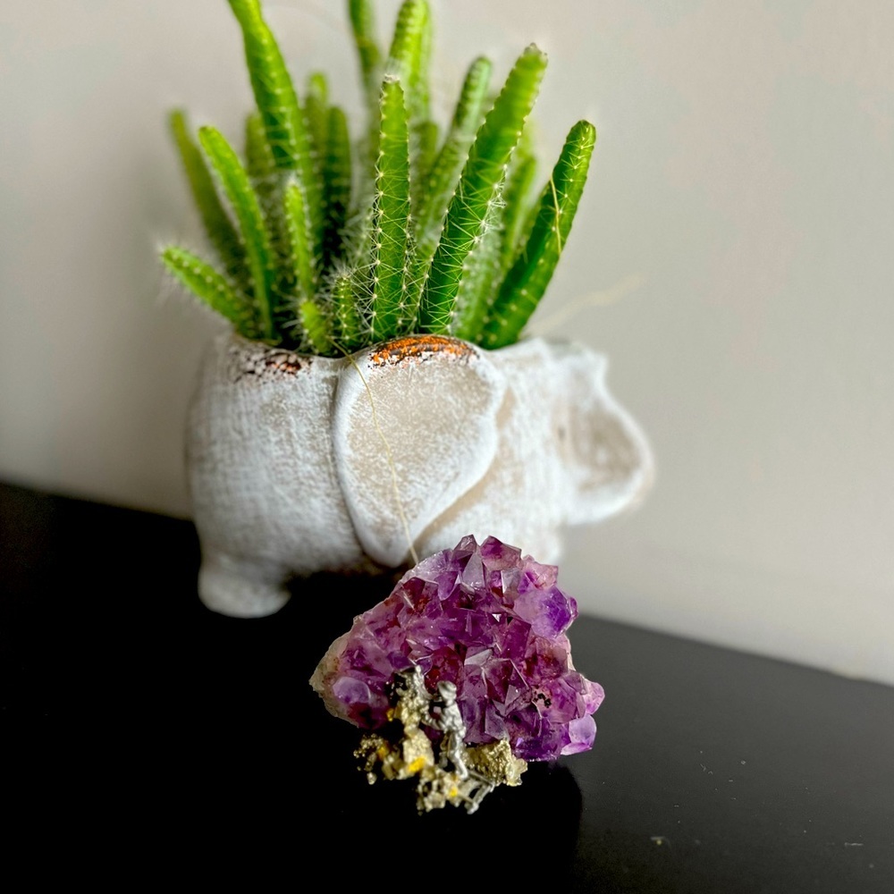 Amethyst Miner Decor